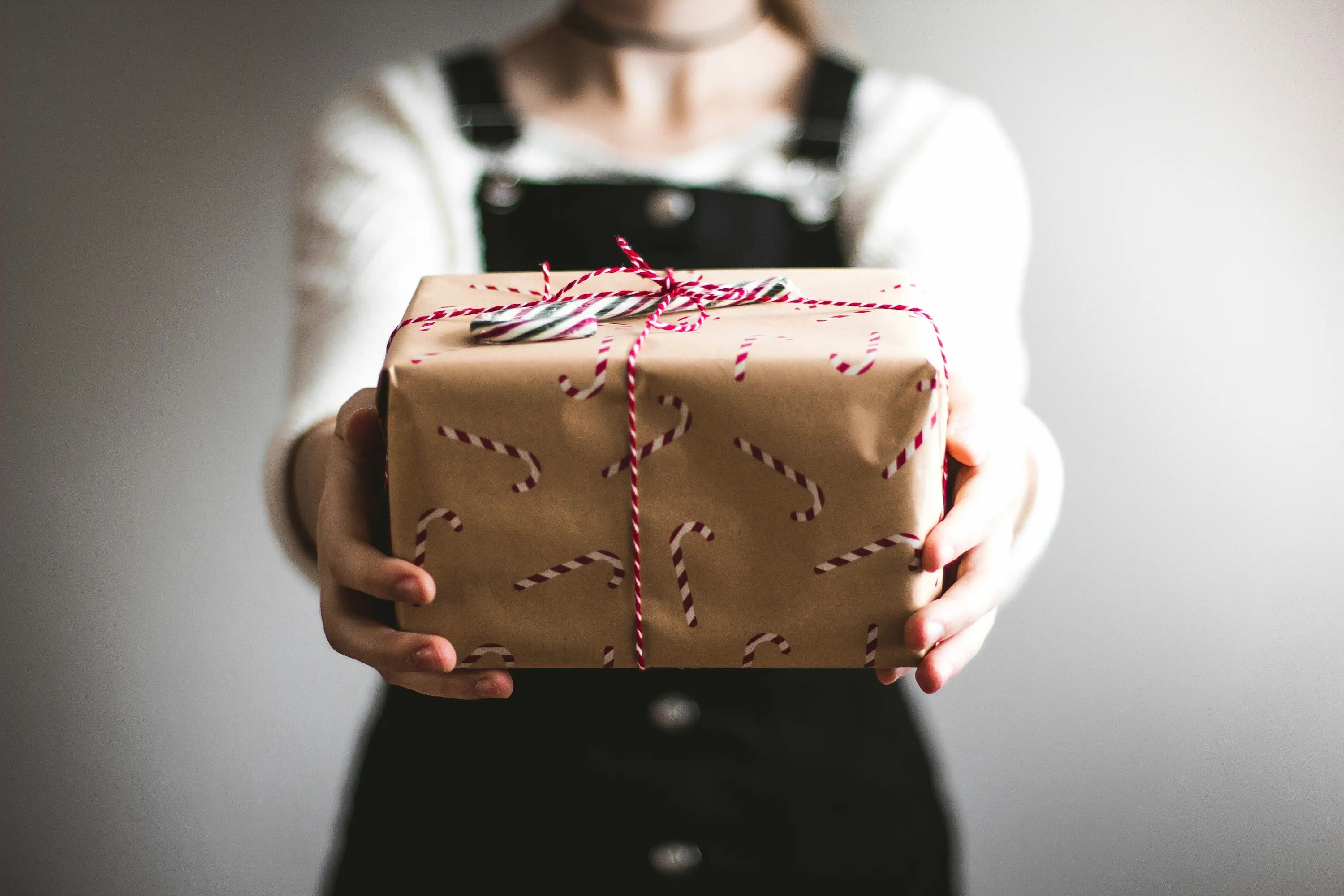 The Runner's Holiday Gift Guide (2026): What Runners Actually Want